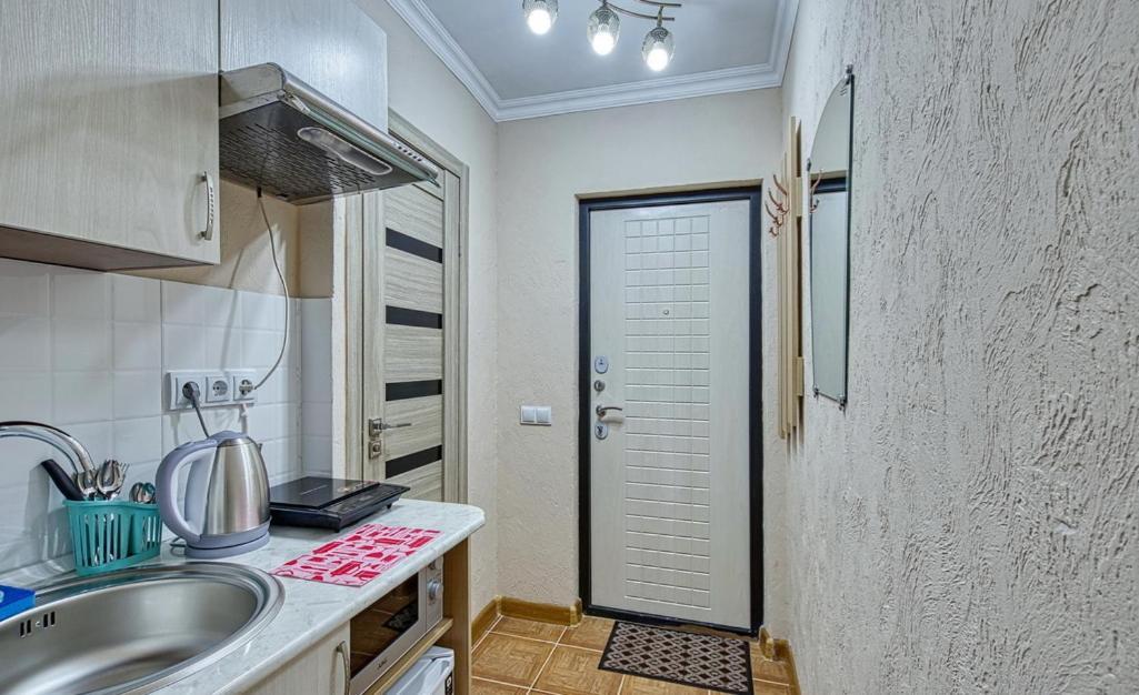 Апартаменты На Улице Клочкова, 128 Almaty Exterior photo